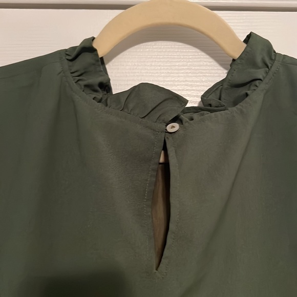Jcrew Green Ruffle Top - Picture 5 of 6